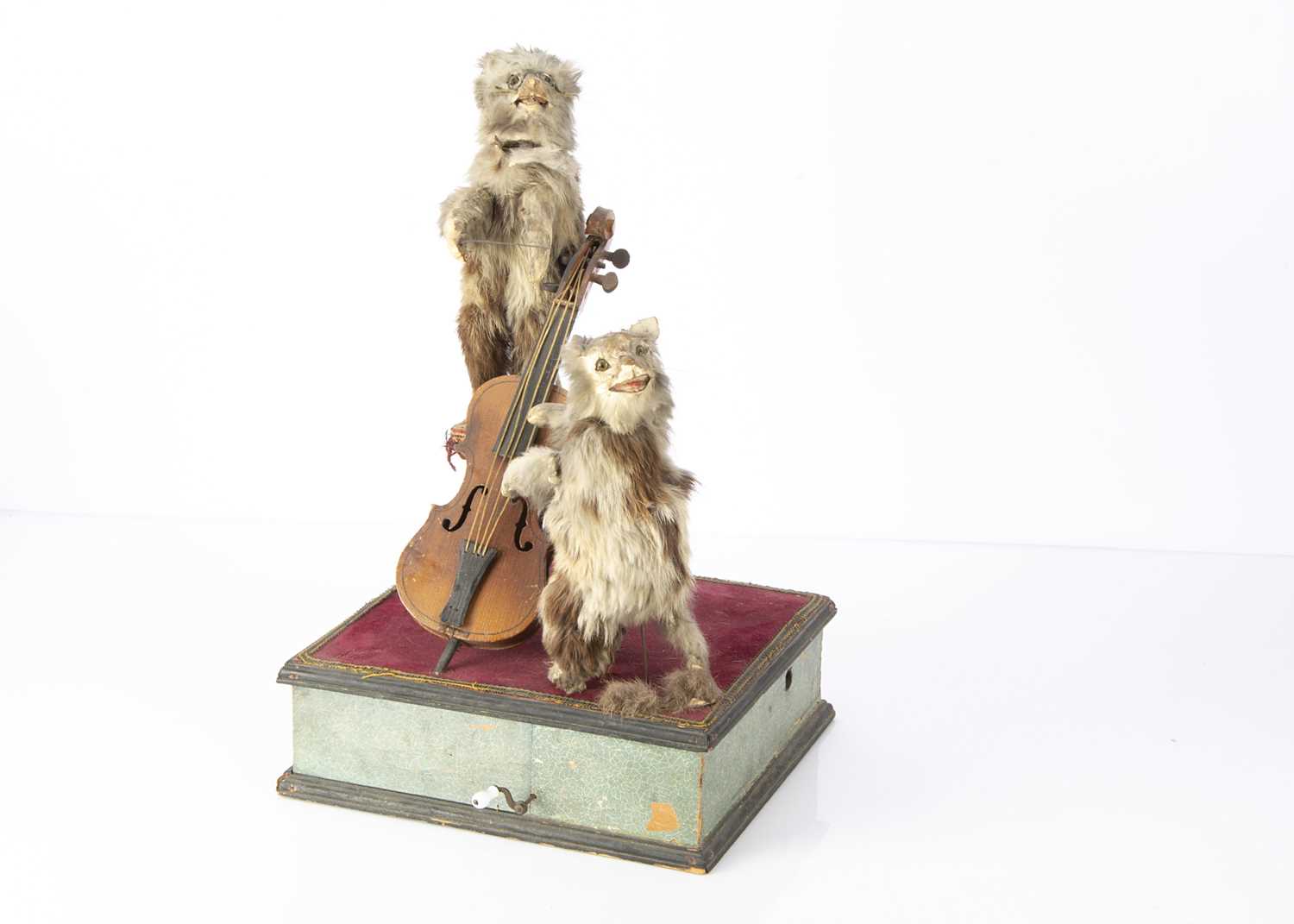 Lot 322 - A French manivelle musical cat automaton