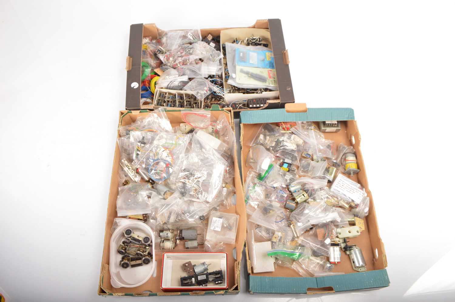 Lot 733 - Locomotive and Point motors and associated switches for 0 gauge (qty in 3 boxes)