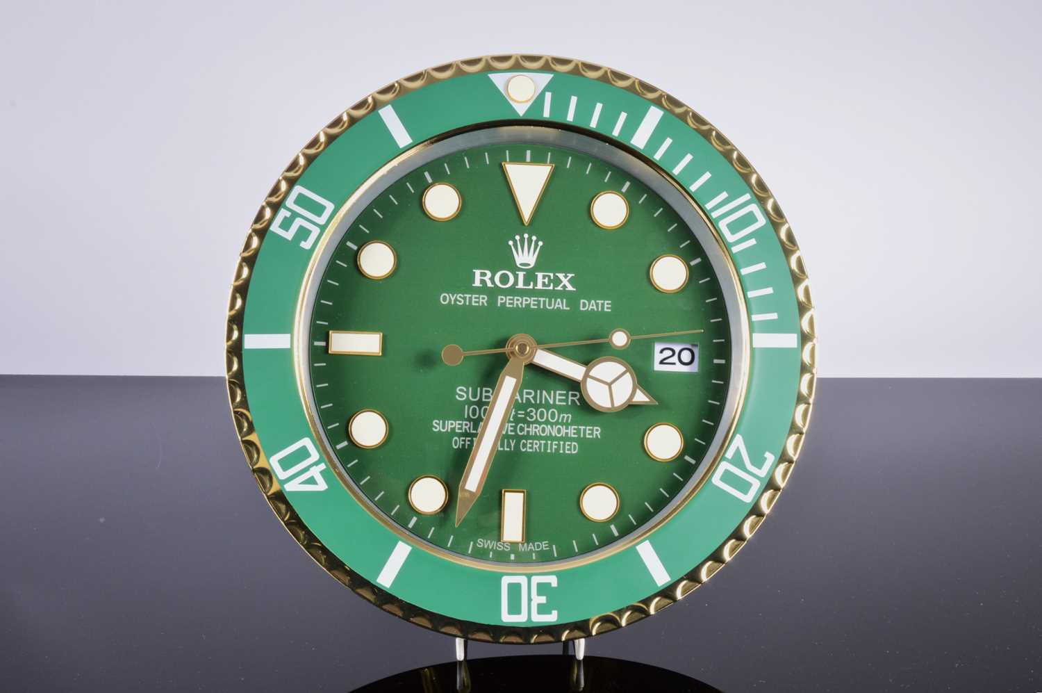 Lot 9 - A modern wall clock