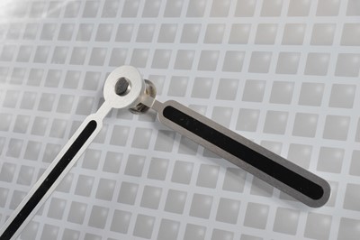 Lot 13 - A modern wall clock