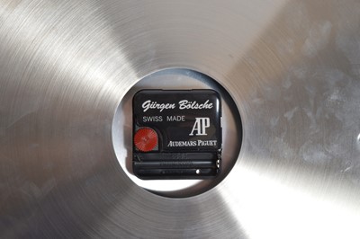 Lot 13 - A modern wall clock