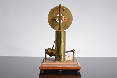 Lot 35 - An early 20th century electronic mantle clock