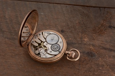 Lot 67 - A George V period 9ct gold open faced paocket watch