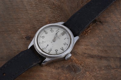 Lot 112 - A WWII Timor manual wind Military issue stainless steel wristwatch