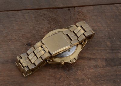 Lot 125 - A modern Seiko Kinetic gold plated wristwatch