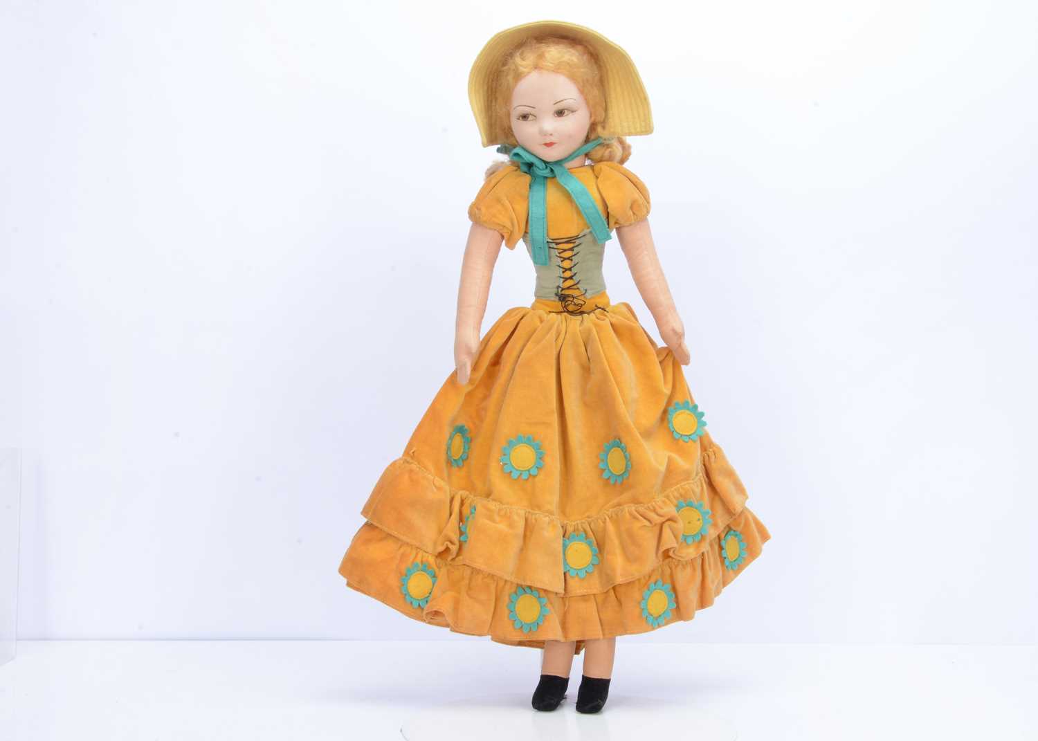Lot 180 - A Norah Wellings Old English Lady Boudoir type doll, 1930s