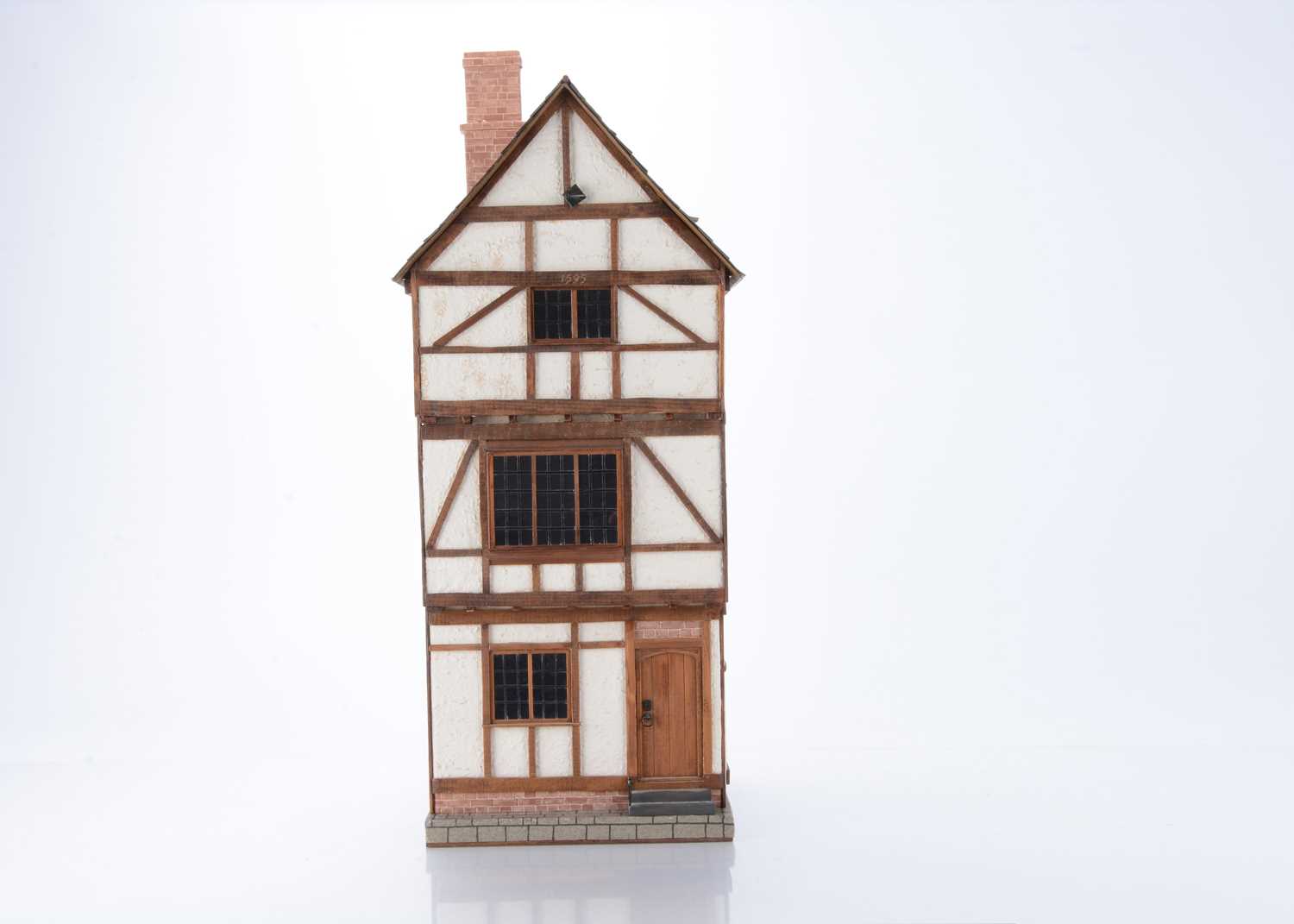 Lot 487 - A recent Tudor 1/16th scale dolls' house by Mary Nicholson