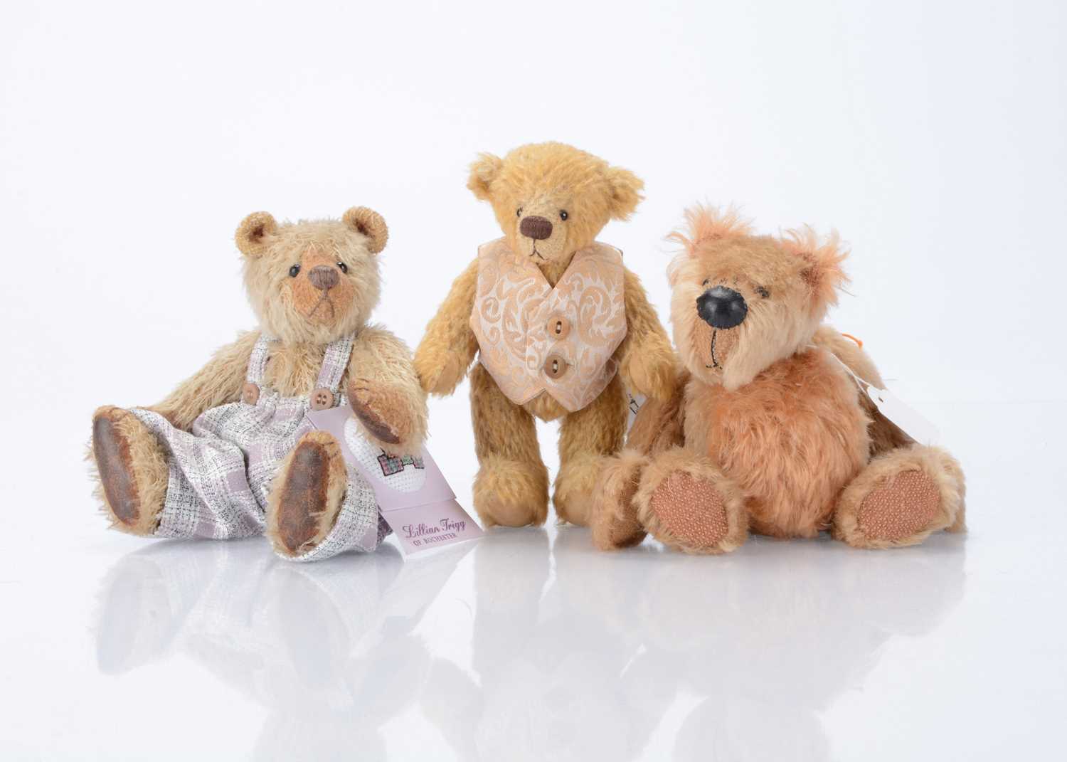 Lot 608 - Three small artist teddy bears