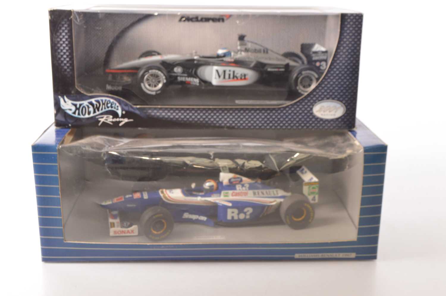 Lot 230 - Hot Wheels and Onyx 1:18 Scale Formula 1 Models (2)