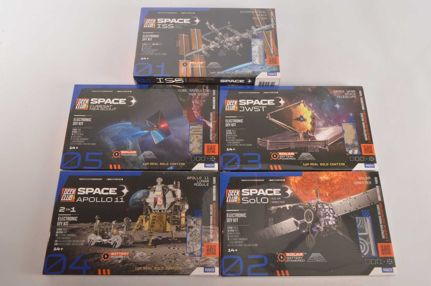 Lot 526 - Geek Club Corp Space O Electronic DIY Kits (5)