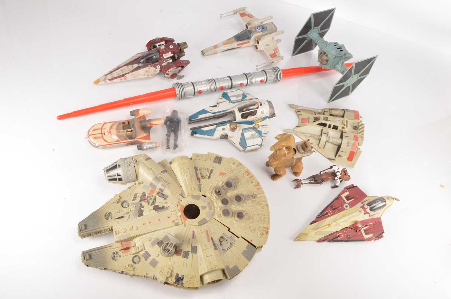 Lot 554 - 1990s and Later Plastic Star Wars Space Ships and Vehicles (Qty)