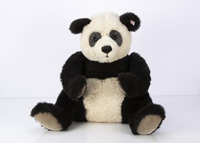 Lot 506 - A large Steiff limited edition Giant Panda Chub Ling