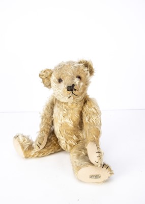 Lot 559 - A 1930s Alpha Farnell Teddy Bear the childhood toy of Juliette Slade