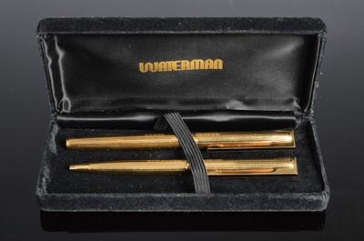 Lot 386 - A collection of five waterman pens