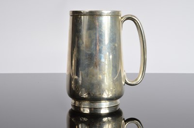 Lot 399 - A Victorian silver tankard by Josiah Williams & Co