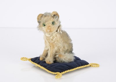 Lot 579 - A Steiff seated Fluffy cat late 1920s