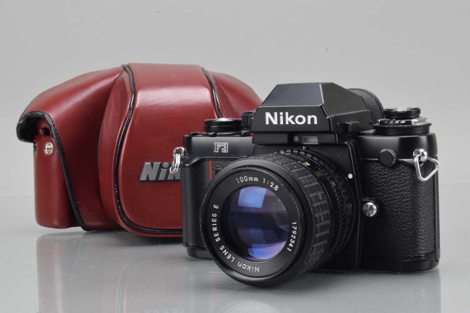 Lot 122 - A Nikon F3 SLR Camera