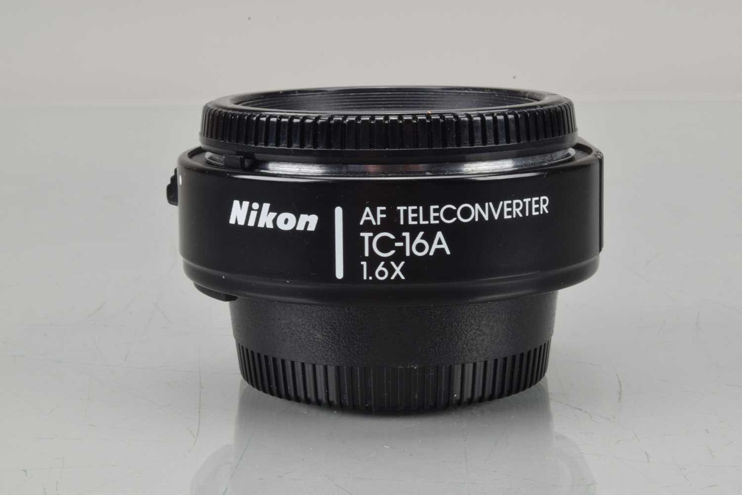 Lot 187 - A Nikon AF TC-16A 1.6X Teleconverter