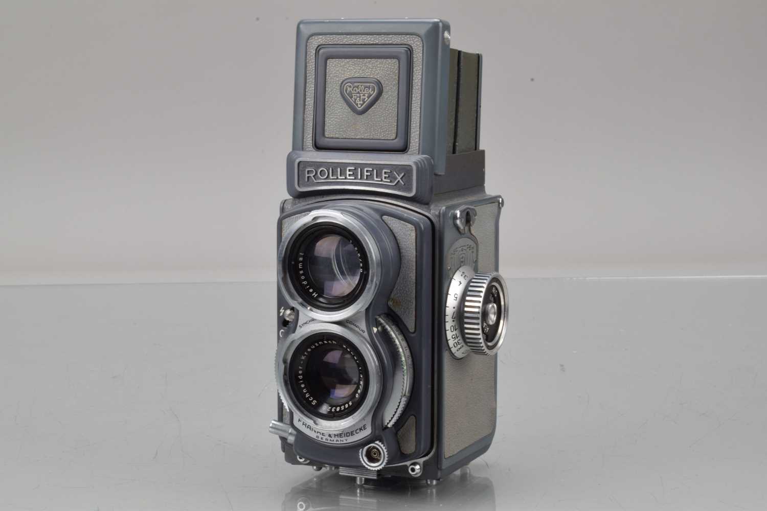 Lot 203 - A Rolleiflex Baby Grey TLR Camera