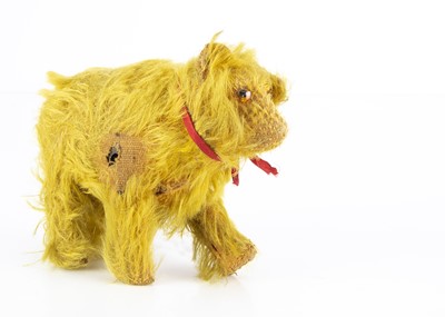 Lot 645 - A German clockwork walking bear 1920s