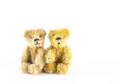 Lot 689 - Two post-war miniature Schuco Teddy Bears