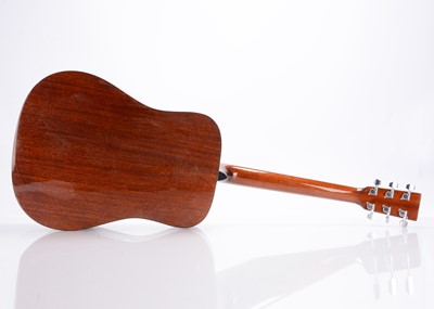 Lot 562 - Acoustic Guitars