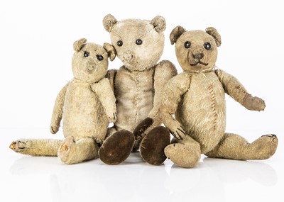 Lot 726 - Three 1910/20's small German Teddy Bears