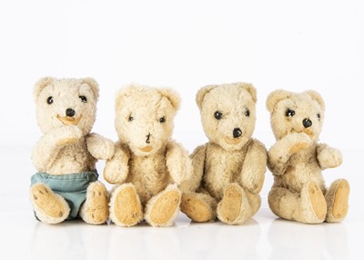 Lot 732 - Four post -war Hamiro Teddy Babies