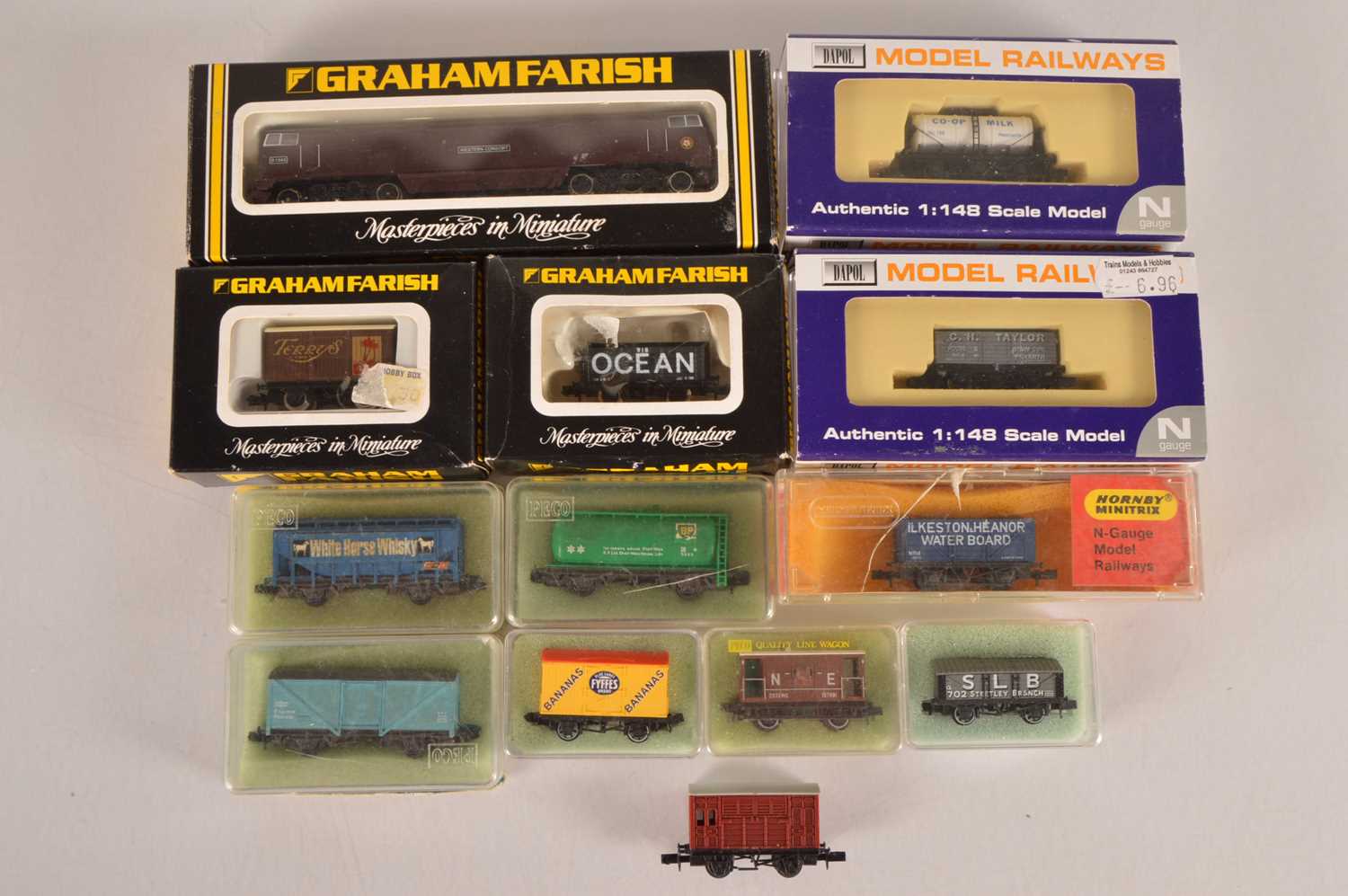 Lot 22 - N Gauge BR Diesel Locomotive and Goods Wagons (13)
