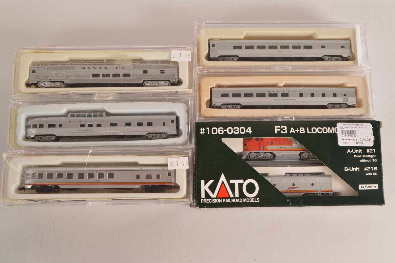 Lot 51 - Kato and Con Cor American Santa Fe Diesel Locomotive and Coaches (6)