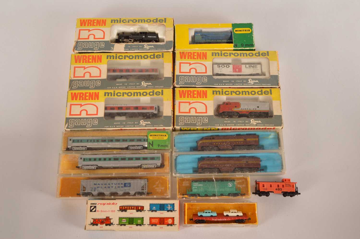 Lot 52 - American N gauge Locomotives and Rolling Stock (14)