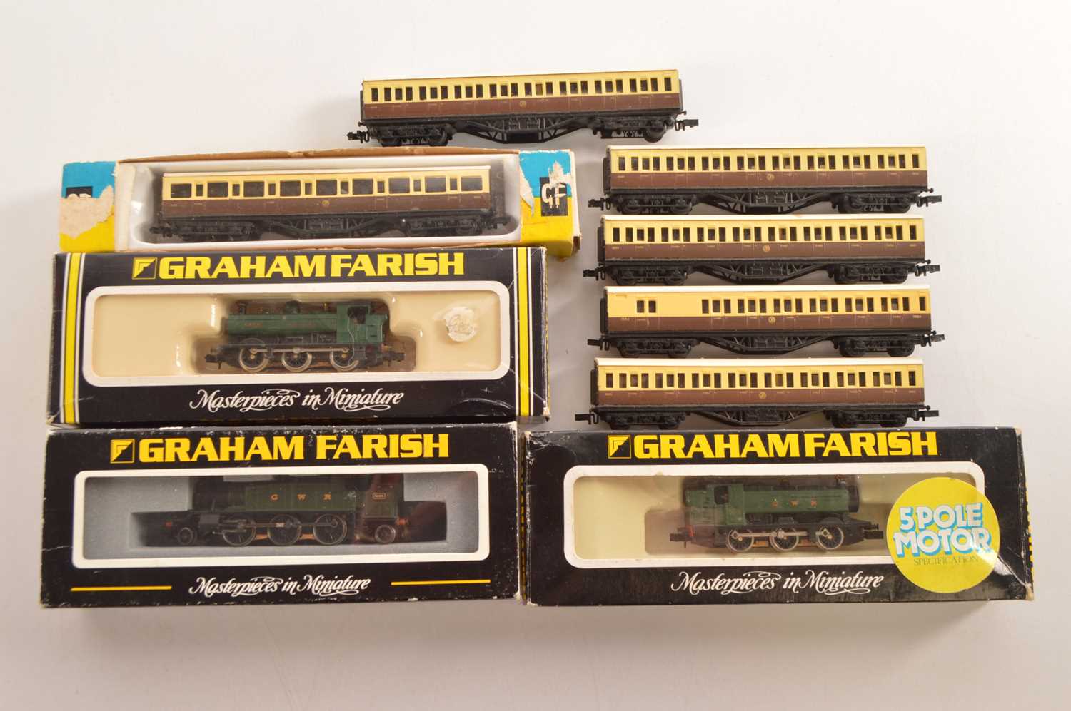 Lot 66 - Graham Farish N Gauge GWR Steam Tank Locomotives and Coaches (9)