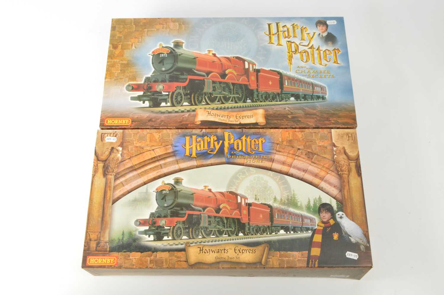Lot 94 - Two Hornby 00 Gauge boxed Harry Potter Train Sets (2)