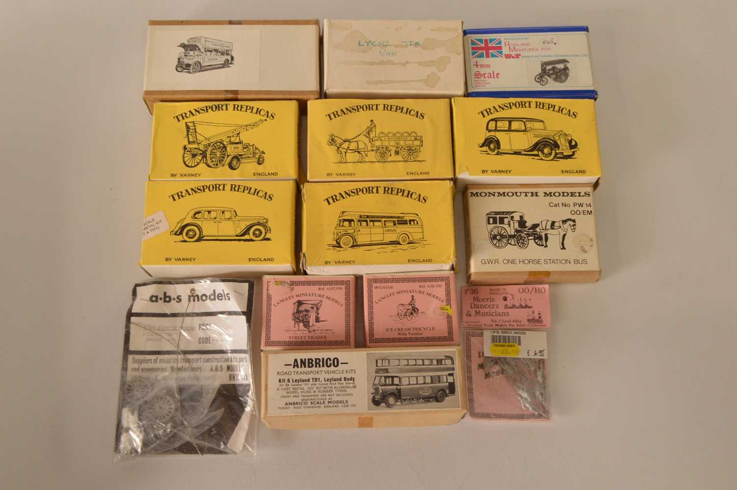 Lot 428 - 00 Gauge boxed unmade white metal Vehicle and Figures kits including Cars Steam Tractor Horse Drawn carts  Buses Market Stall and tricycle by Varney Langley ABS Monmouth Pirate and Anbrico (14)