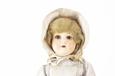 Lot 299 - A Schoenau & Hoffmeister 1909 composition child doll