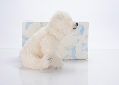Lot 77 - A Steiff limited edition Flocke (Snowflake) polar bear