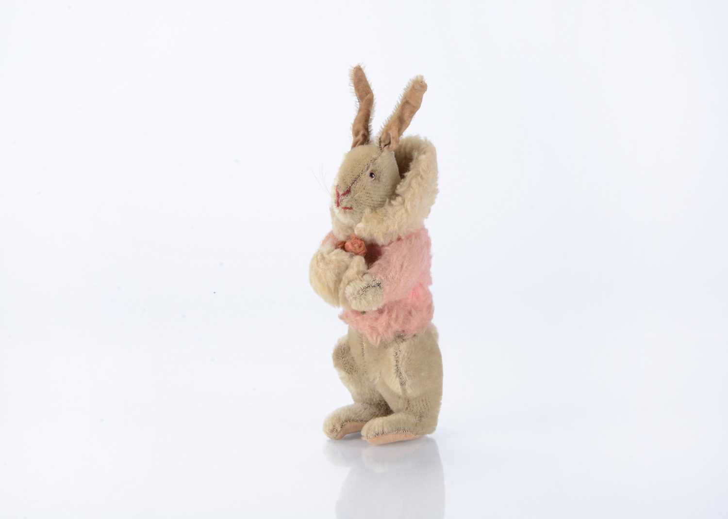Lot 115 - A Chiltern 1930s skater rabbit