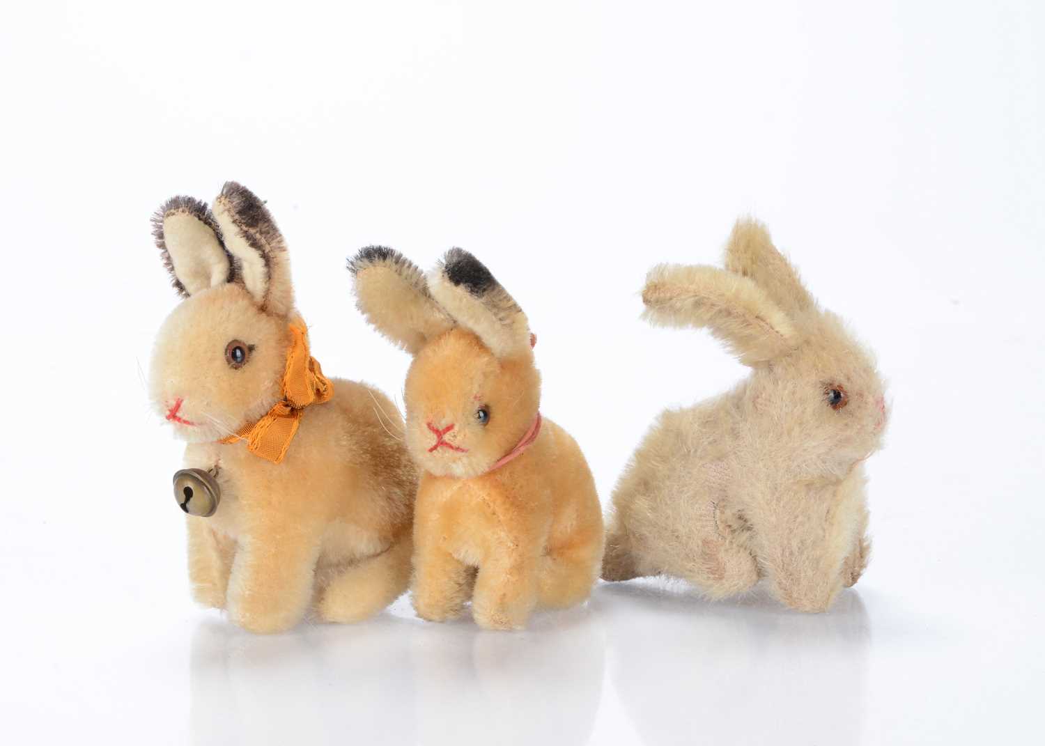 Lot 139 - Two small Steiff post-war Sonny rabbits