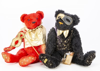 Lot 306 - A pair of limited edition Merrythought Teddy Bears