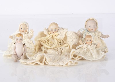 Lot 900 - Five German all-bisque dolls’ house babies