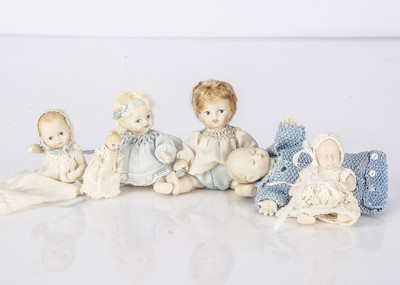 Lot 959 - Jane Davies dolls’ house artist doll babies