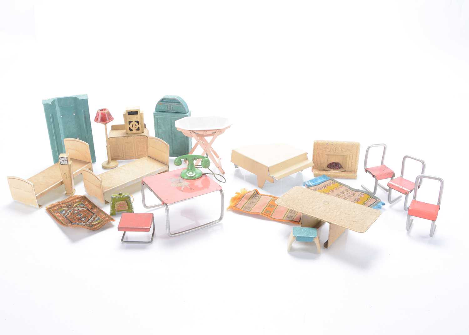 Lot 1186 - 1930s-50s dolls’ metal house furniture and chattels