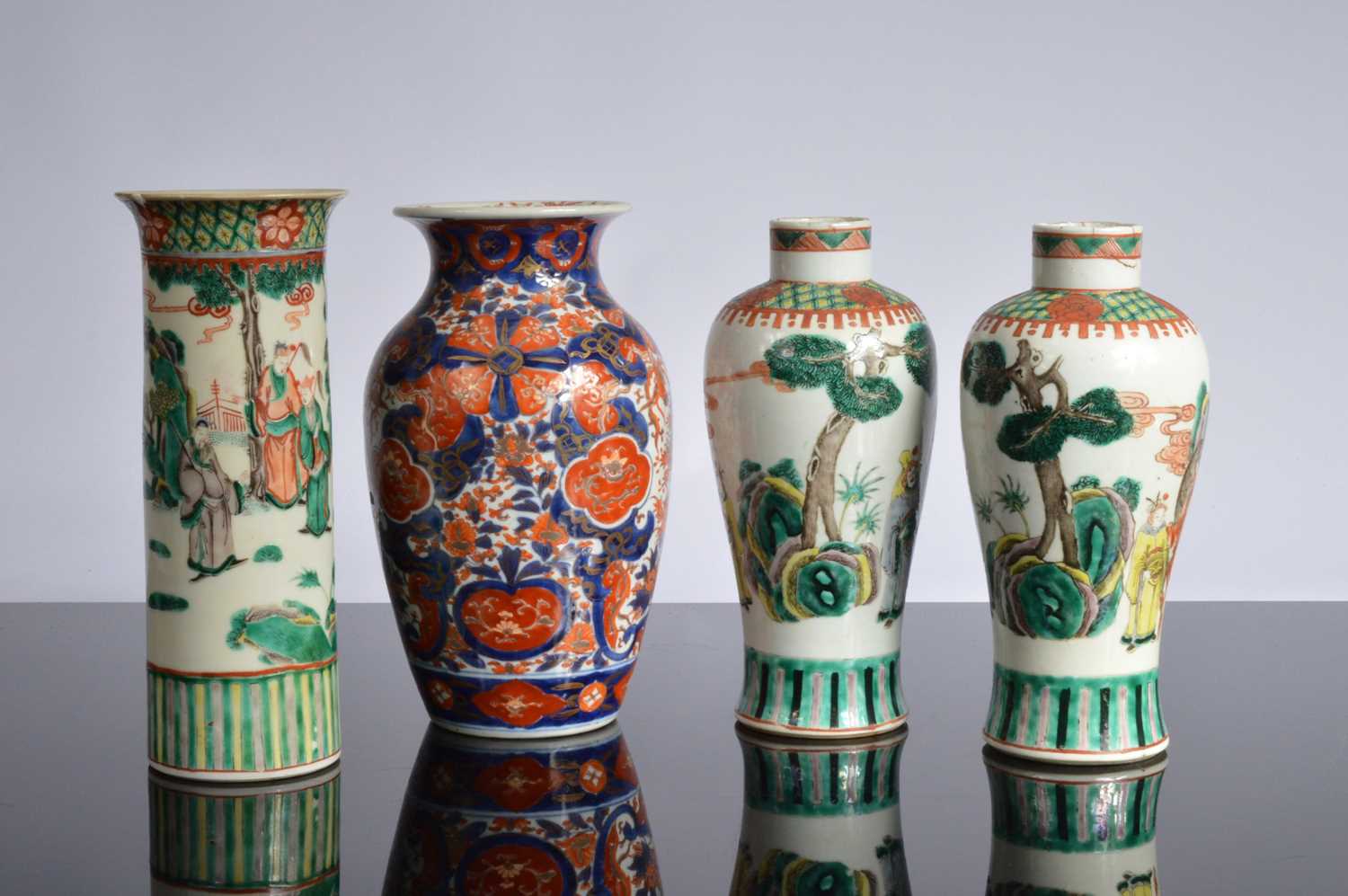Lot 85 - Four Chinese porcelain items