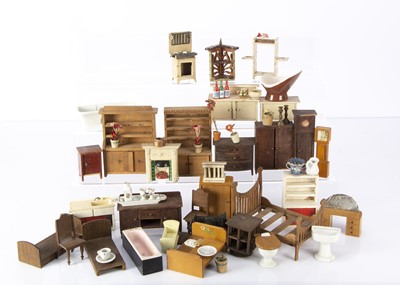 Lot 1013 - Various dolls’ house furniture