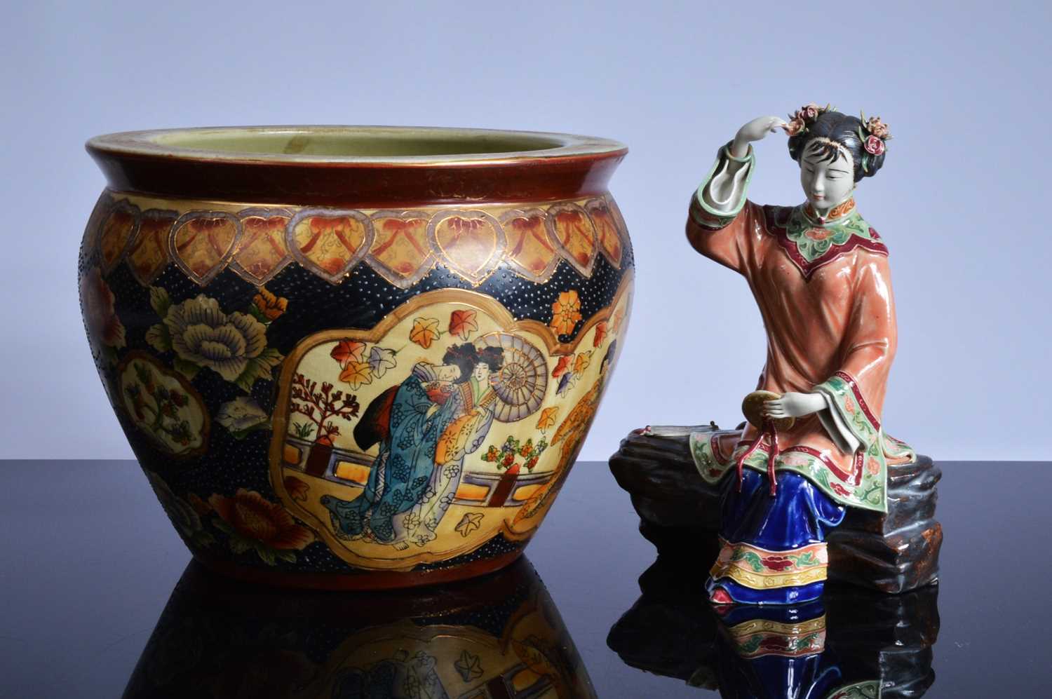 Lot 87 - Two Far Eastern pottery items