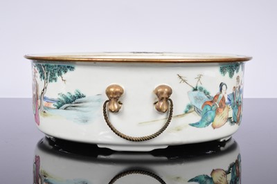 Lot 89 - A nice early 20th century Chinese porcelain and enamel decorated fish tureen and cover