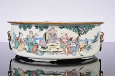 Lot 89 - A nice early 20th century Chinese porcelain and enamel decorated fish tureen and cover