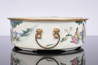 Lot 89 - A nice early 20th century Chinese porcelain and enamel decorated fish tureen and cover