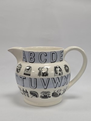 Lot 188 - Nine pieces of Wedgwood pottery designed Eric Ravilious