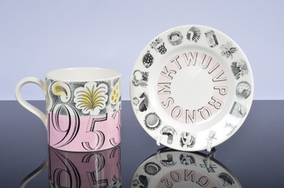 Lot 188 - Nine pieces of Wedgwood pottery designed Eric Ravilious